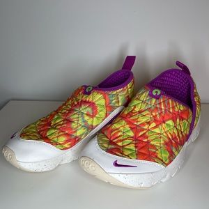 NIKE ACG Moc 3.0 US Mens 10 
Color: Green strike / vivid purple
BRAND NEW pair